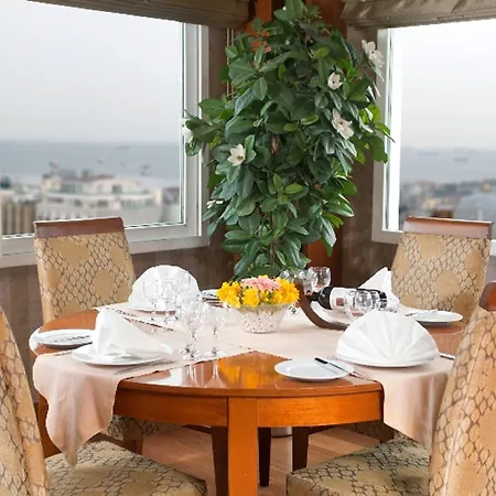 Oran Hotel 