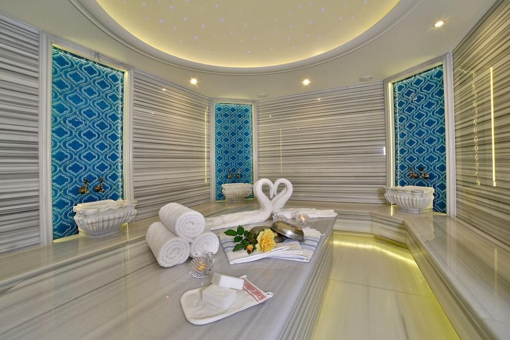 Готель Oran 4*