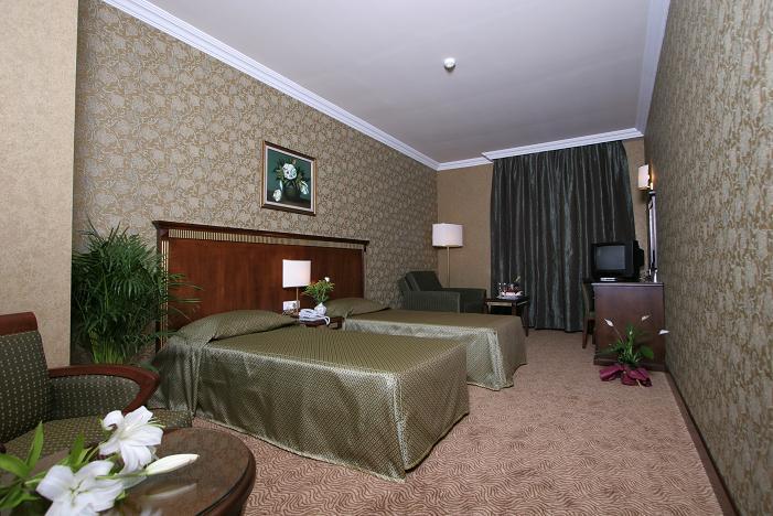 Отель Oran 4*